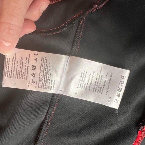 Gore convertible bike wear woman’s nwot top size small removable sleeves - Picture 7 of 16